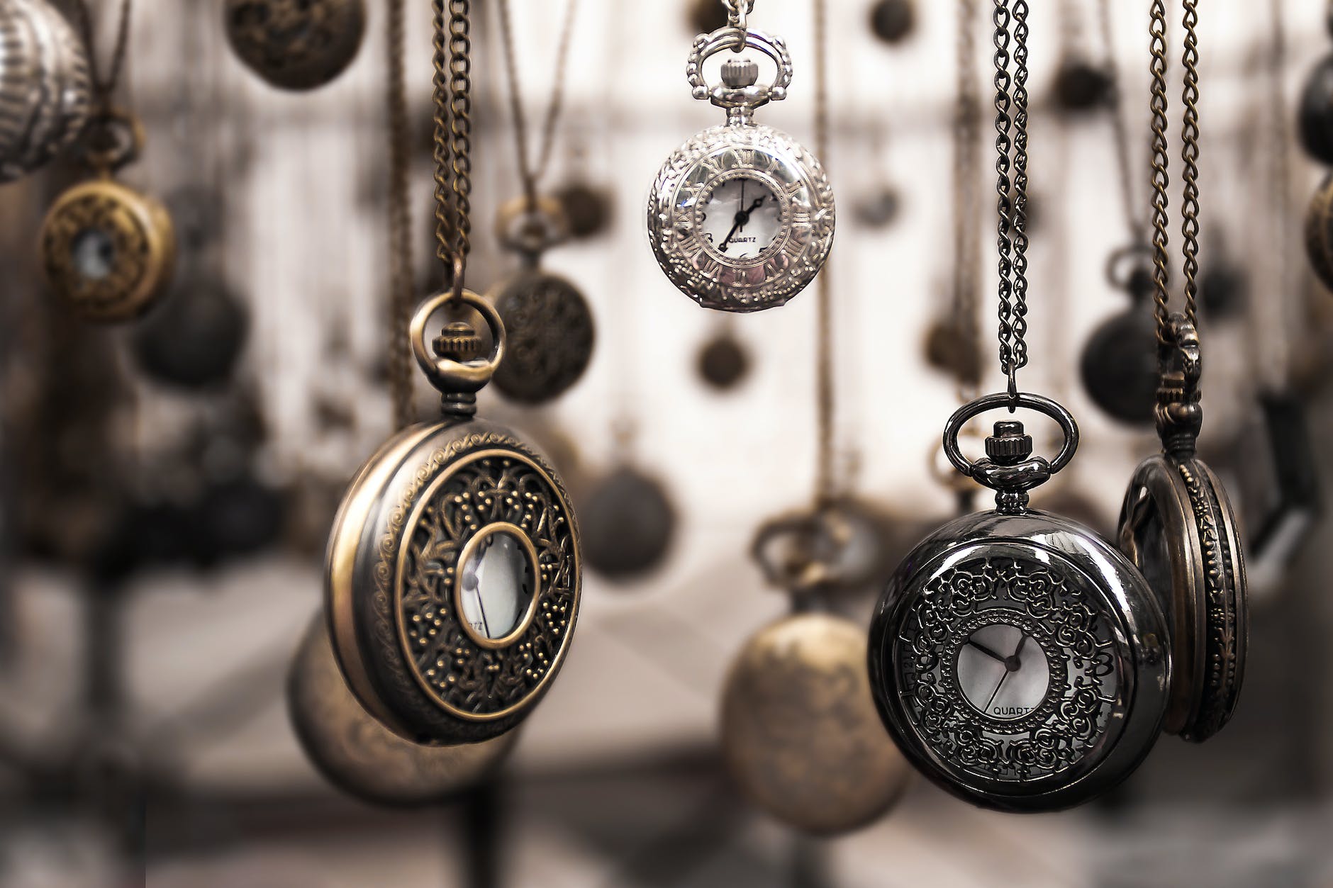 Maximizing Your Time: How to Use Time Effectively and Avoid Wasting It
