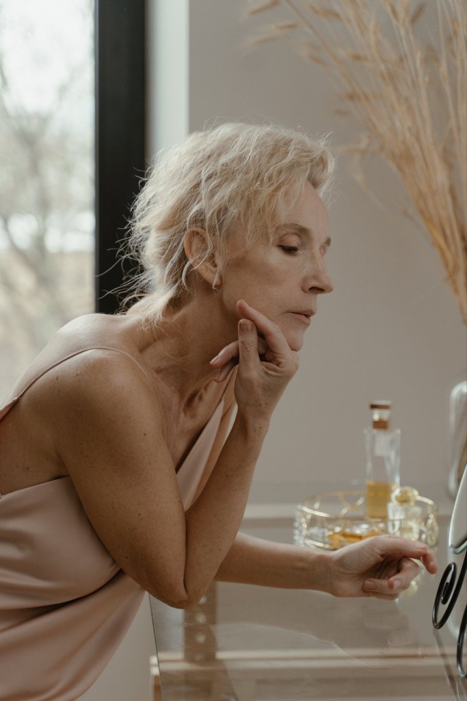 How Younger Endogenous Retroviruses Make Us Older: A Groundbreaking Discovery in Aging Research