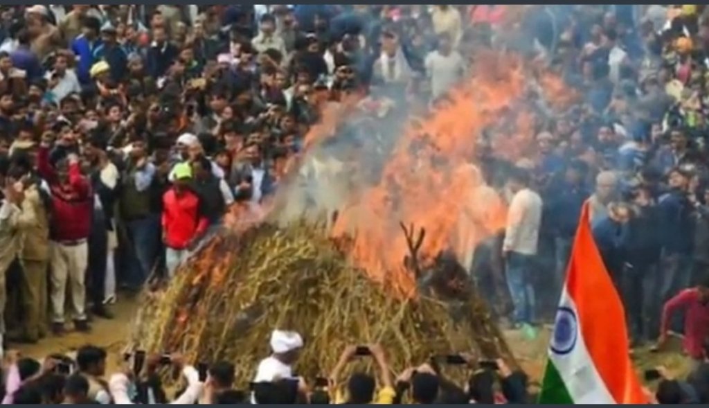 Pulwama Terrorist Attack: A Tragic Incident that Shook India #Pulwama #TerroristAttack #India #JaisheMohammed #Pakistan  #AirstrikePulwama #PulwamaAttack