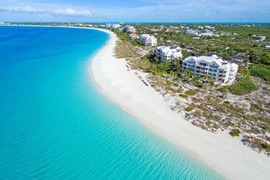 Discovering the Wonders of Grace Bay Beach: History, Geography, and More
