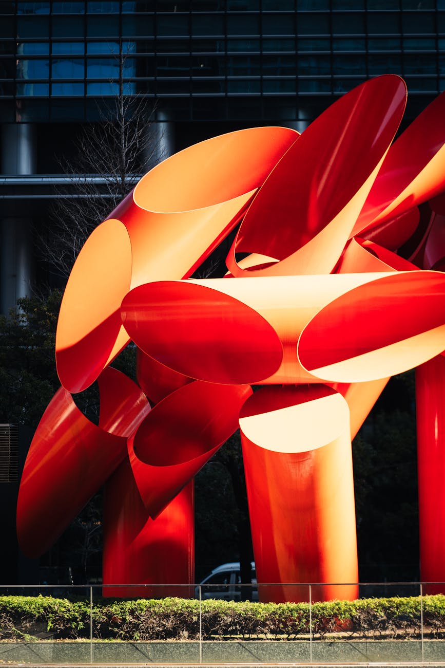 International Sculpture Day: Why Sculpture Is Losing Relevance in the Digital Age